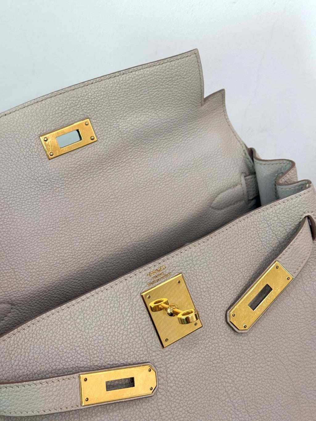 Hermes Kelly28 Top Handle Bag Crossbody Gray Gold Used Women Fashion Classic