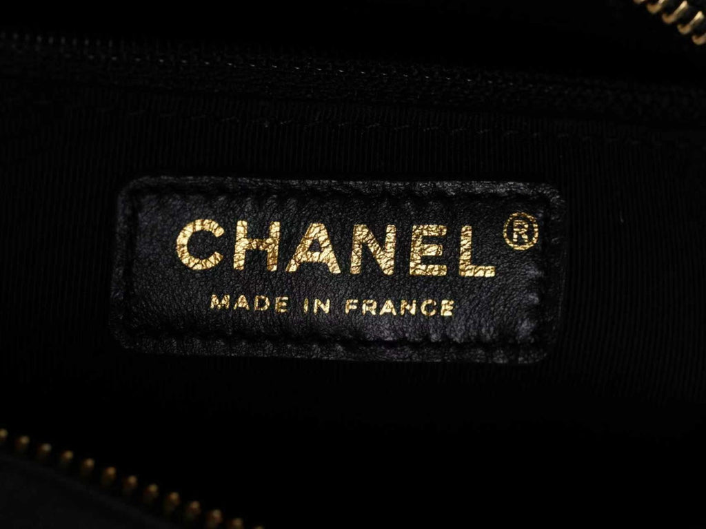 Chanel Fringe Chain Shoulder Bag Crossbody Black Gold Women Classic Diamond