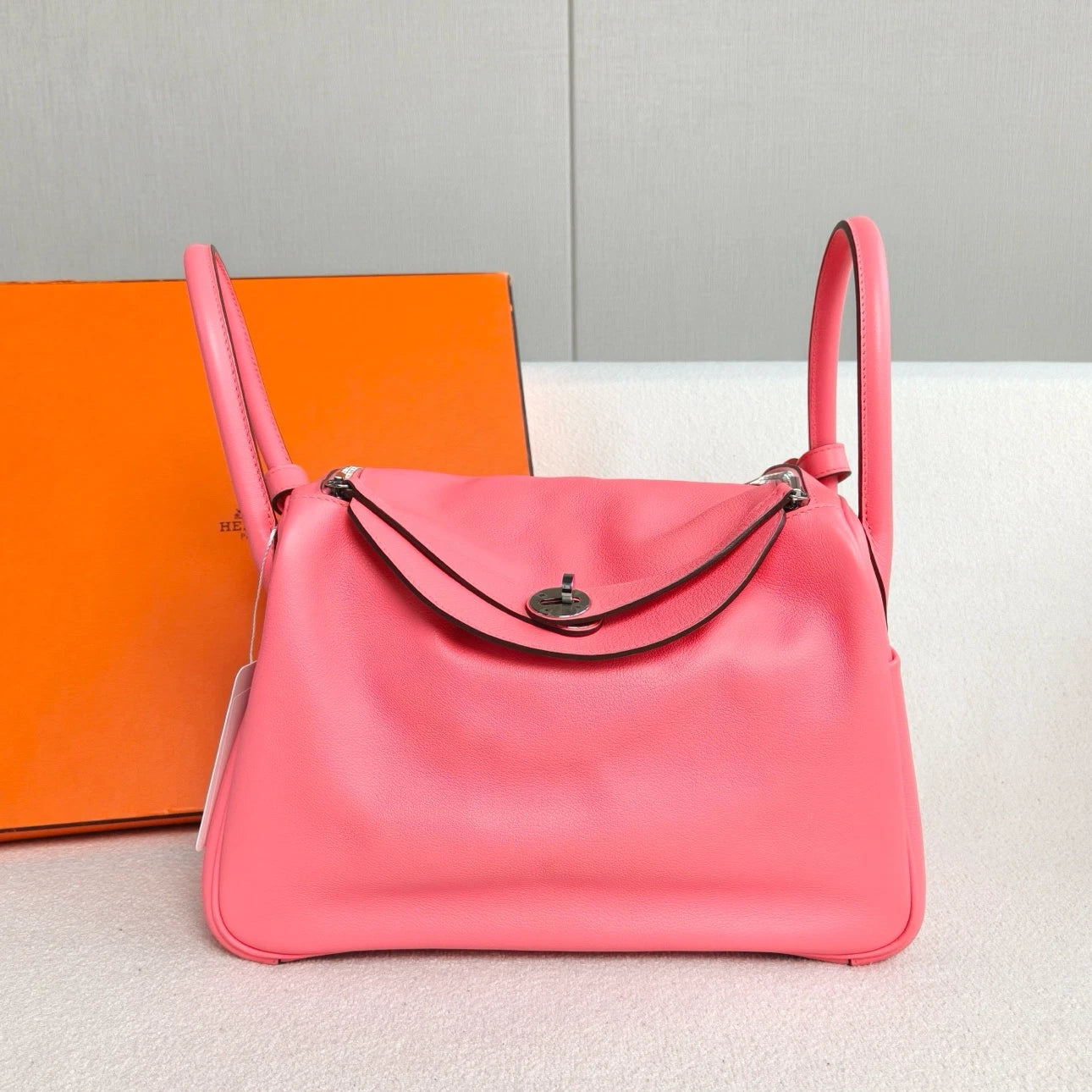 Hermes Lindy30 TC Leather Top Handle Shoulder Bag Pink Silver Women Classic