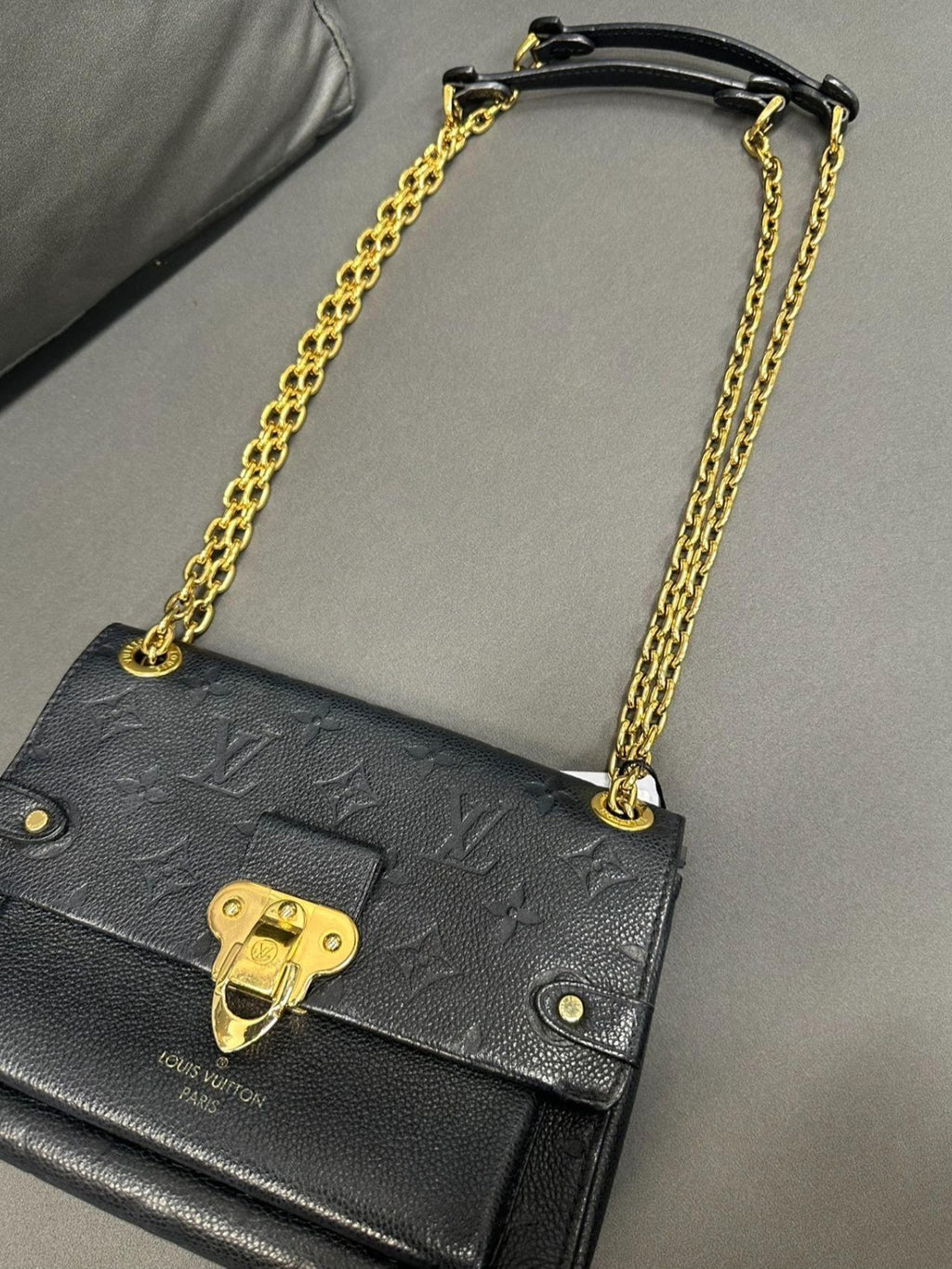 SJ0001 LV Vavin black leather