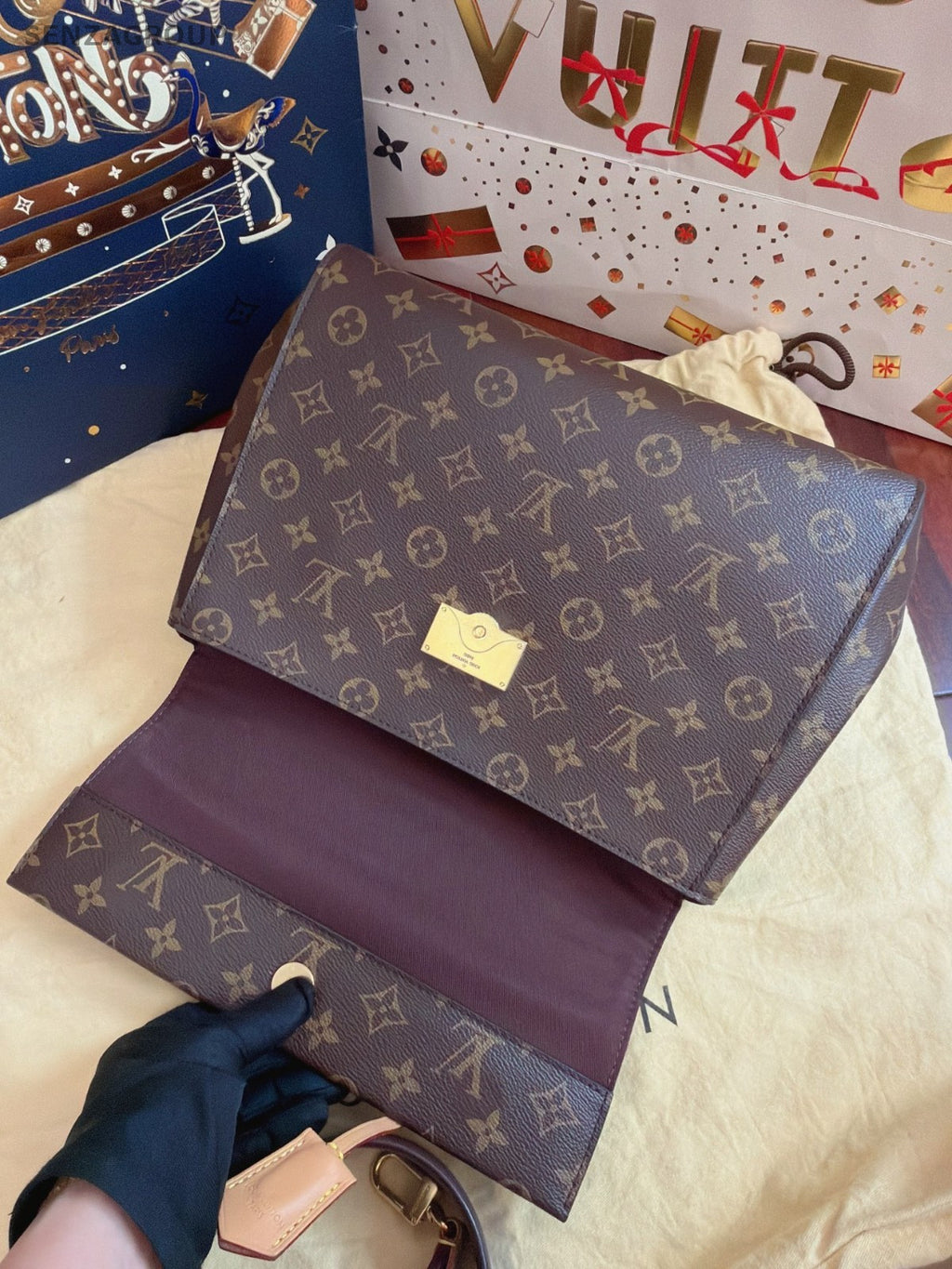 Louis Vuitton Cluny MM Top Handle Crossbody Monogram Brown Gold Women Classic
