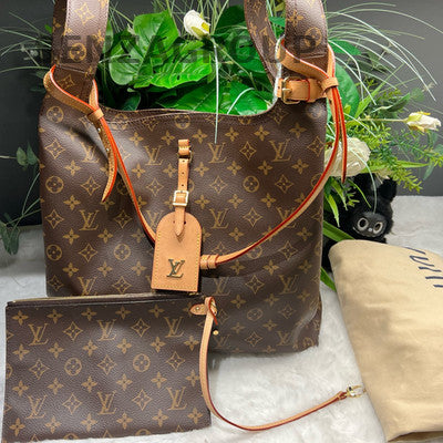 Louis Vuitton Atlantis GM Brown Gold Buckle Shoulder Bag Classic Fashion Women
