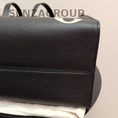 Louis Vuitton OnTheGo MM Monogram Giant Reverse Tote Bag