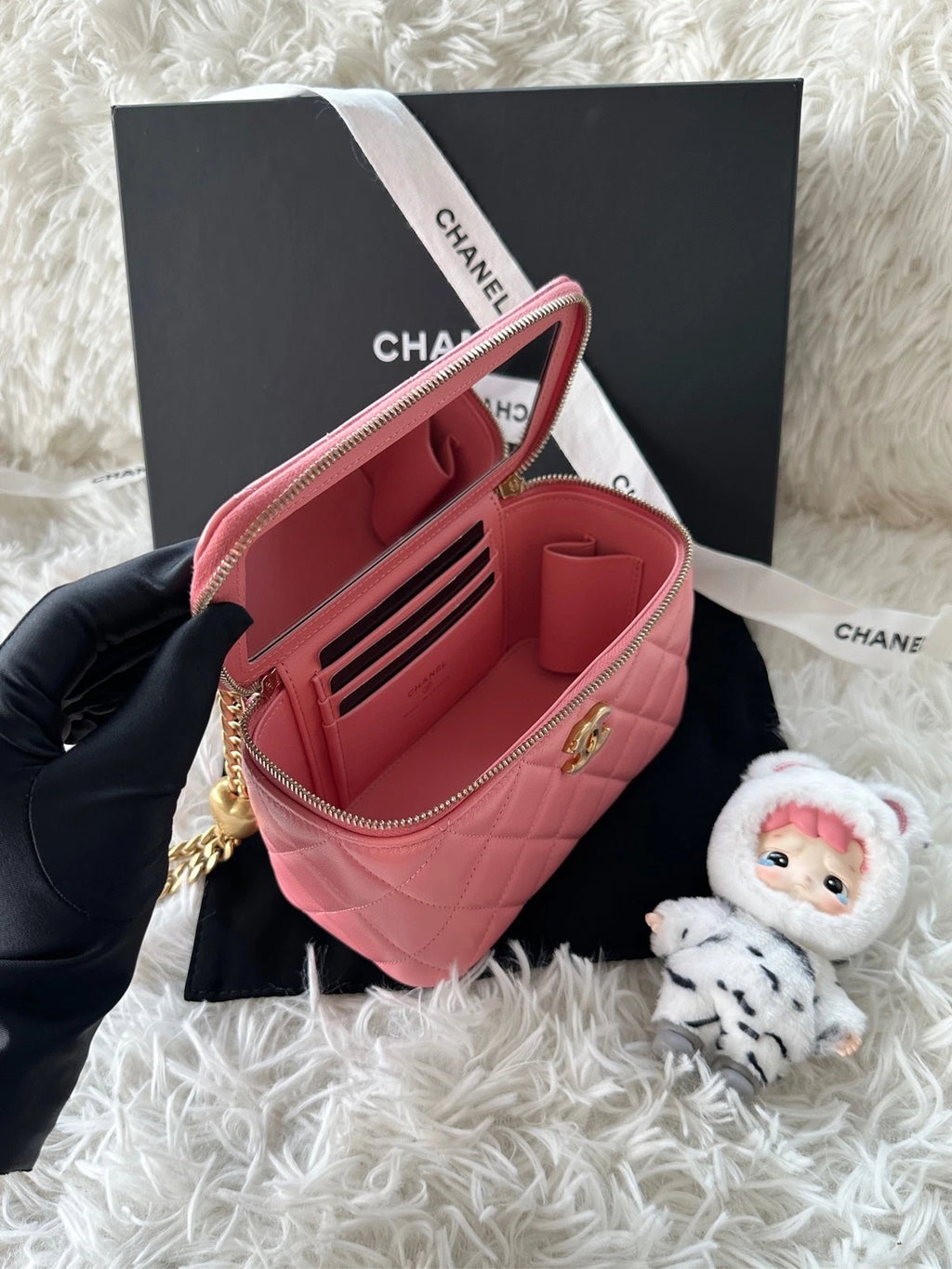 CHANEL Pink Heart Ball Long Box Shoulder Crossbody Bag For Women