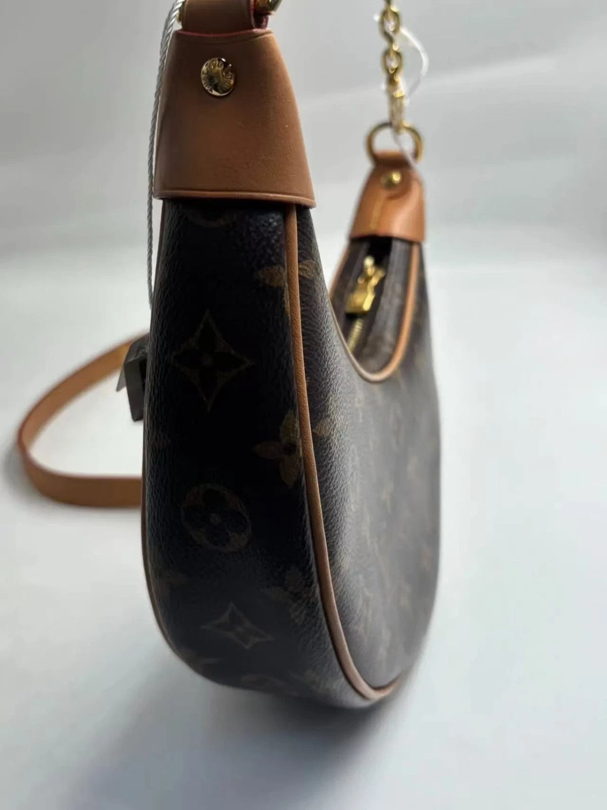 Louis Vuitton Loop Monogram Canvas Shoulder Bag Excellent