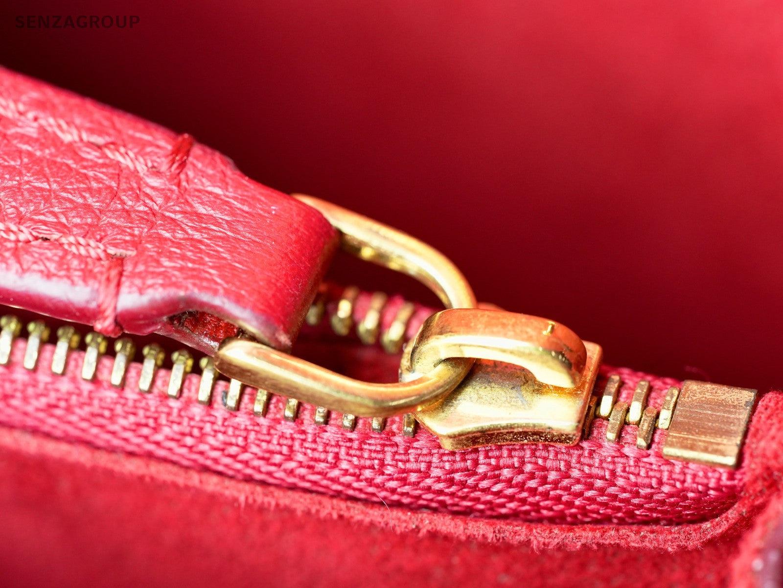 Louis Vuitton Monogram Victoire Red Canvas Shoulder bag Crossbody
