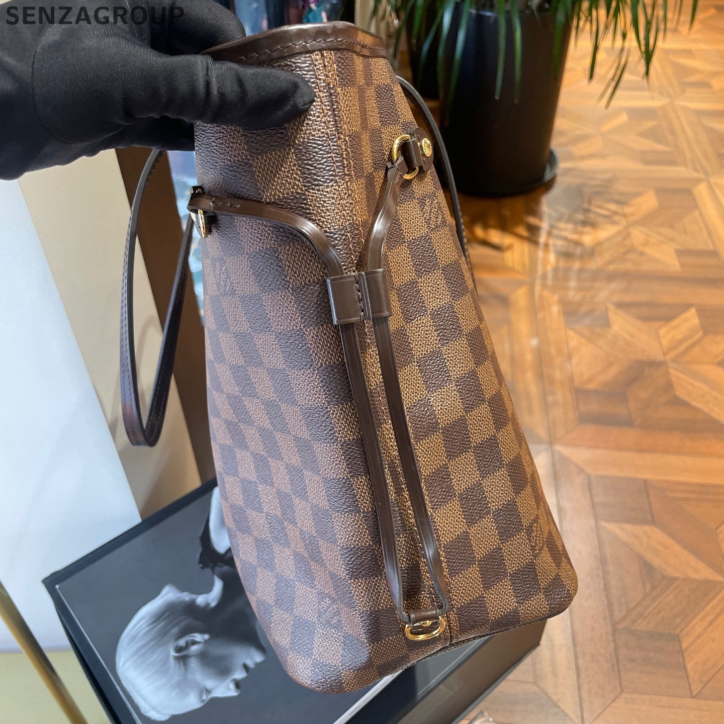 Louis Vuitton Damier Ebene Neverfull MM Tote Bag - Classic Women's Shoulder Bag