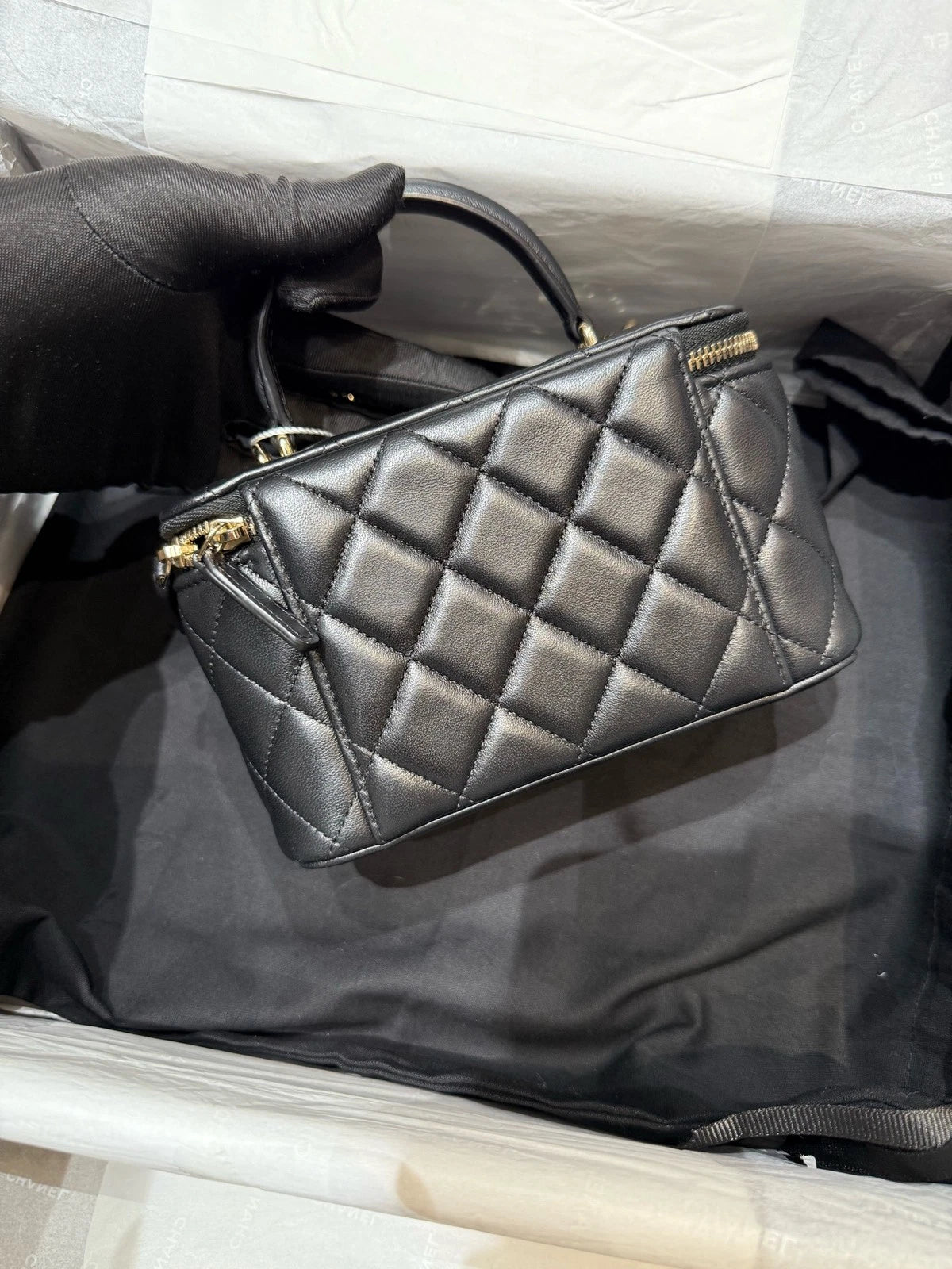 CHANEL New 2025 Chip Lambskin Top Handle Long Box Bag For Women