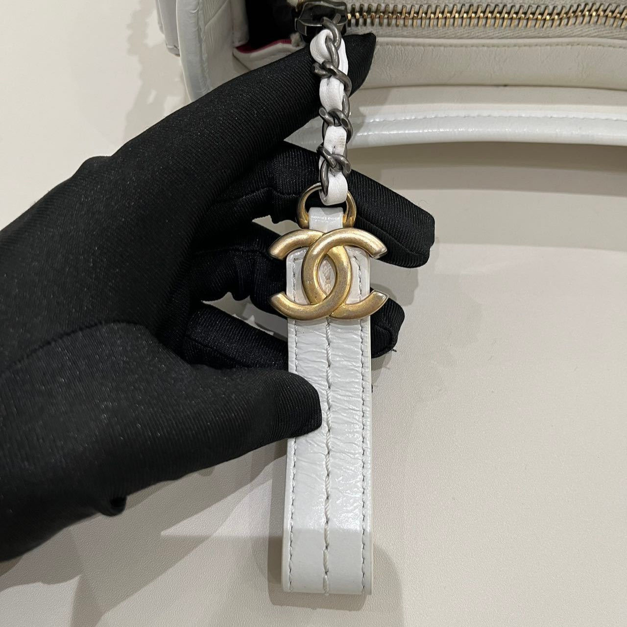 Chanel Gabrielle Small Quilted Chain Shoulder Bag - Silver White