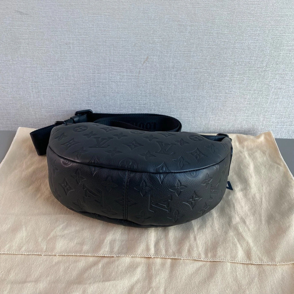 Louis Vuitton Hammock Bag Monogram Black Calfskin Crossbody