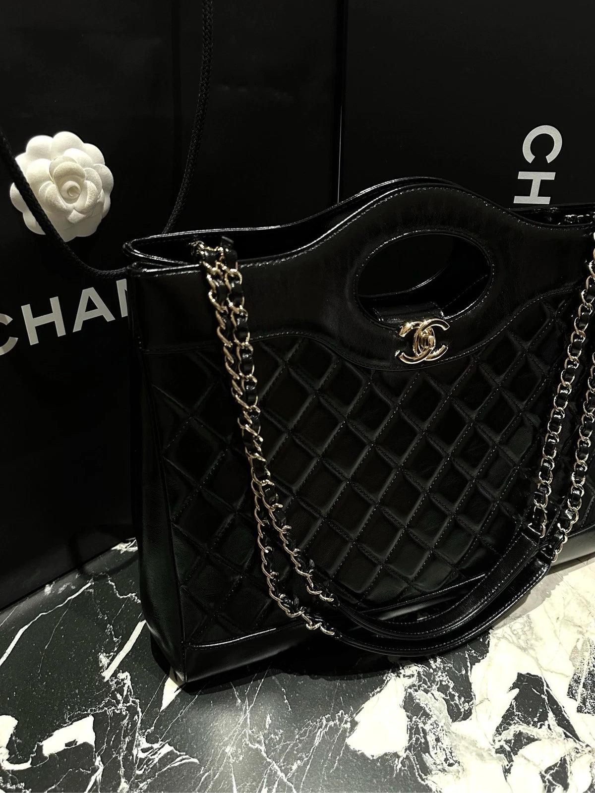 Chanel 31Bag Large Quilted Lambskin Shoulder Handbag For Women