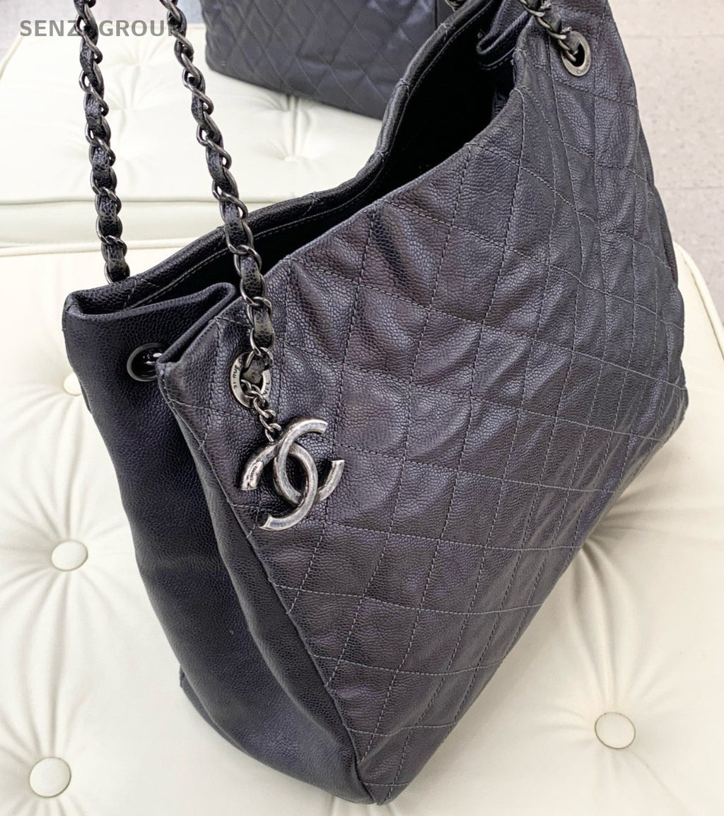 Chanel Diamond Calfskin Chain Tote Shoulder Bag Gray Silver Used Women Classic