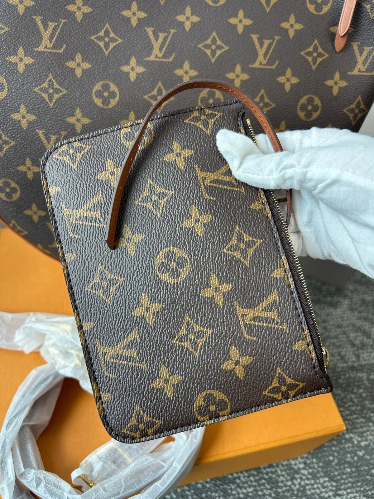 Louis Vuitton Loop Canvas Shoulder Bag Crossbody Excellent