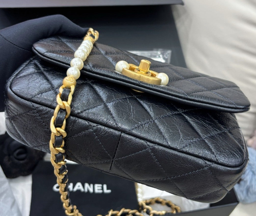 Chanel Diamond Pearl Chain Calfskin Shoulder Bag Crossbody Black Gold Women