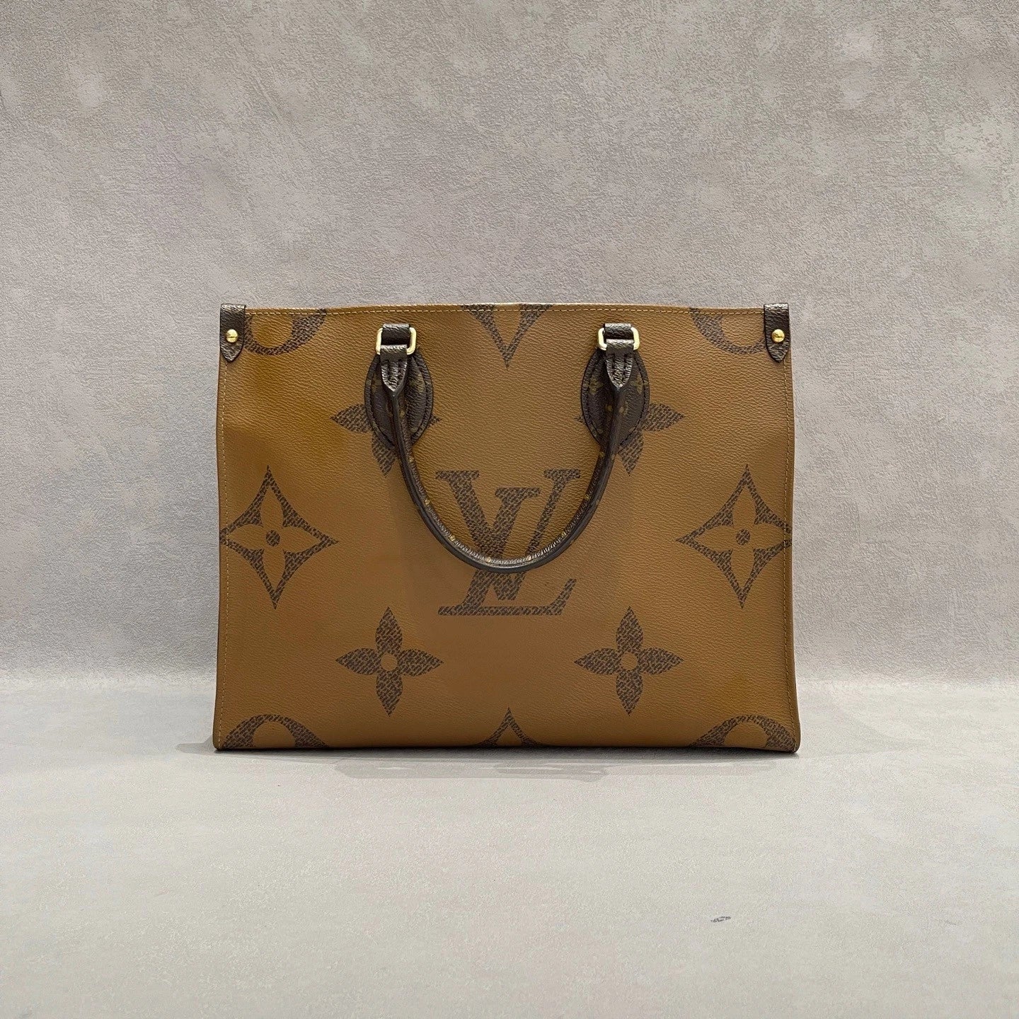 Louis Vuitton Canvas Monogram OnTheGo Medium Tote Bag For Women