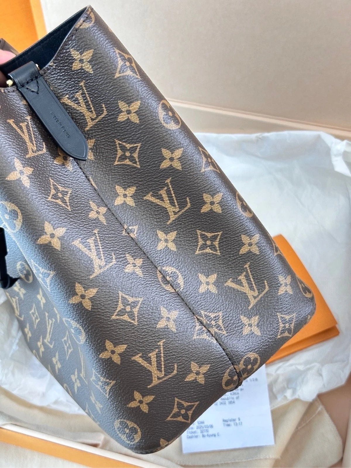 Louis Vuitton Canvas Bucket Shoulder Bag For Women