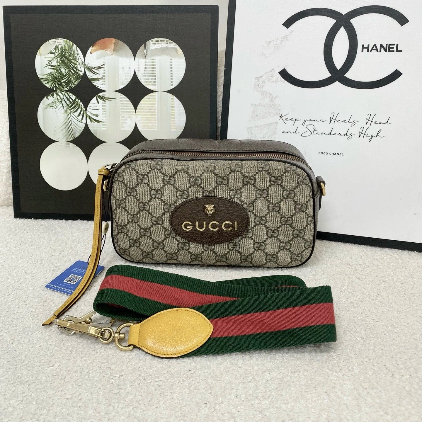 Gucci Retro Striped Trim GG Supreme Canvas Handbag For Women