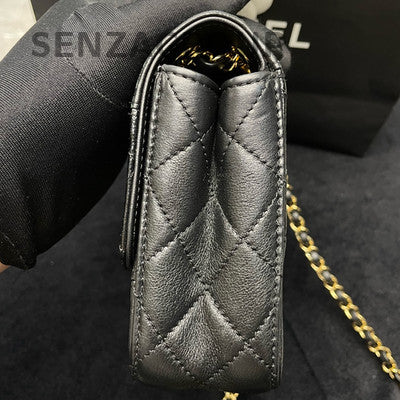 Chanel Black Gold Quilted Chain Shoulder Crossbody Bag Classic Women