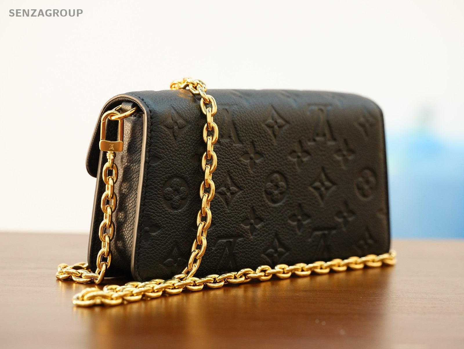 Louis Vuitton Pochette Metis Monogram Empreinte Chain bag Almost Brand NEW