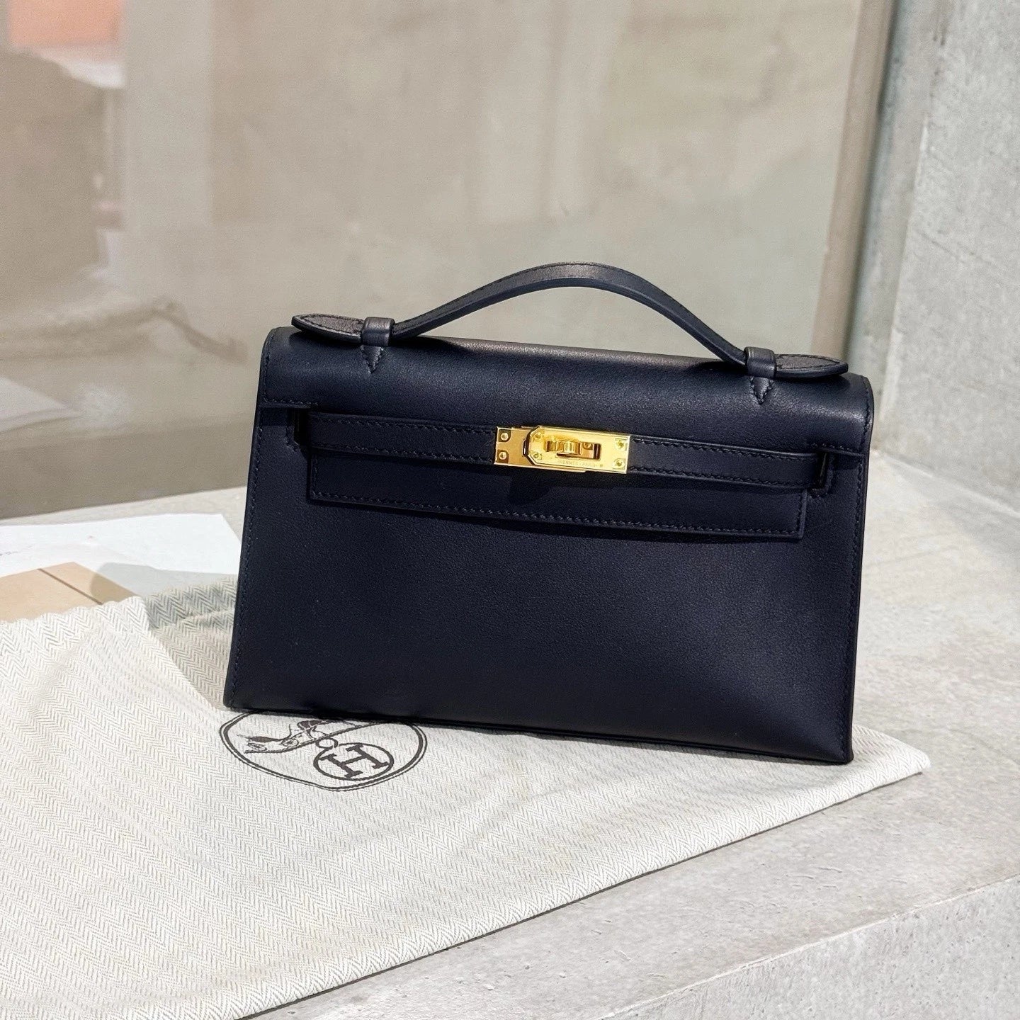 Hermes Black Gold Leather Mini Kelly Top Handle Bag For Women