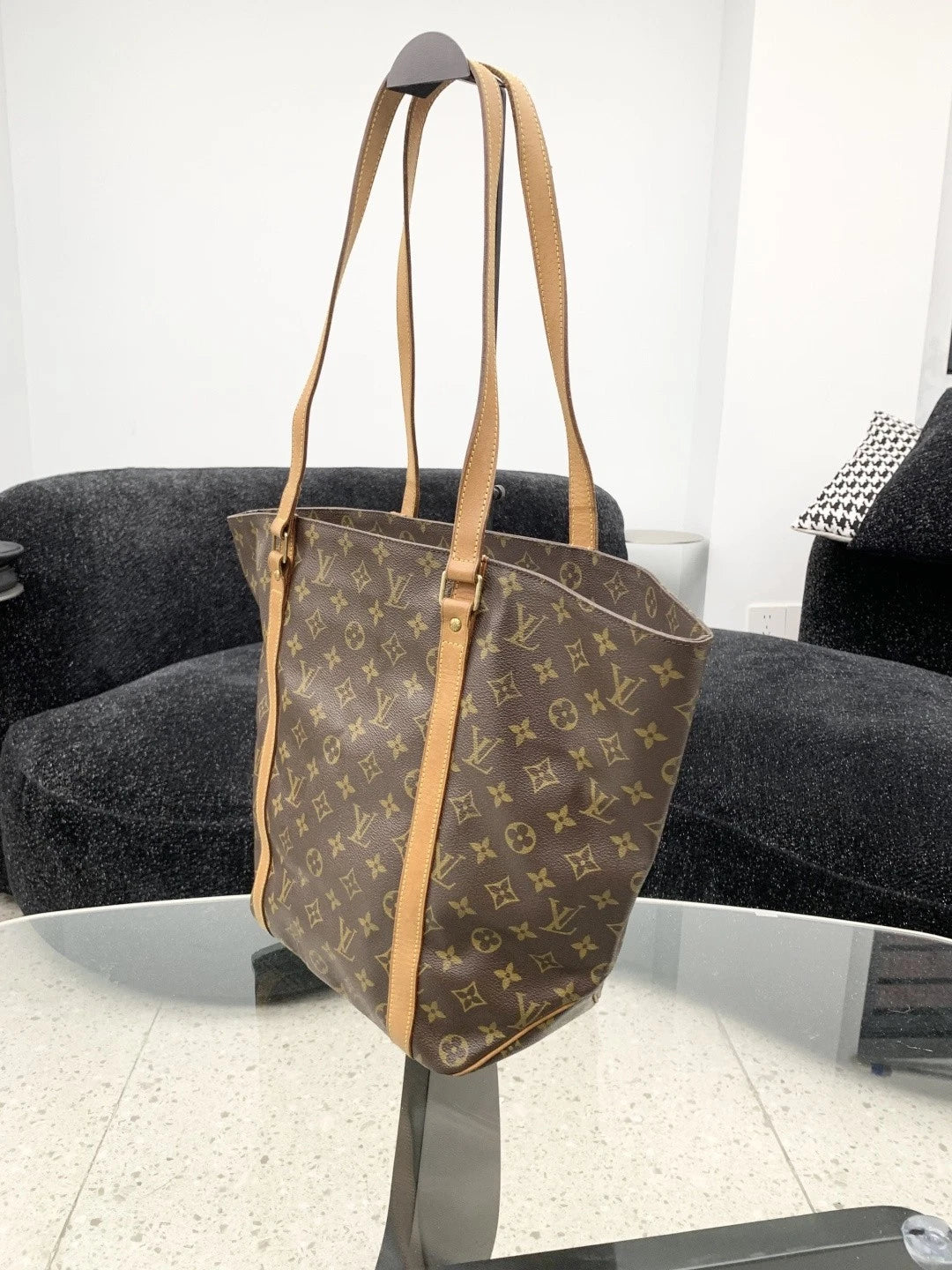 Louis Vuitton Tote GM Calfskin Momogram Shoulder Bag Brown Women S