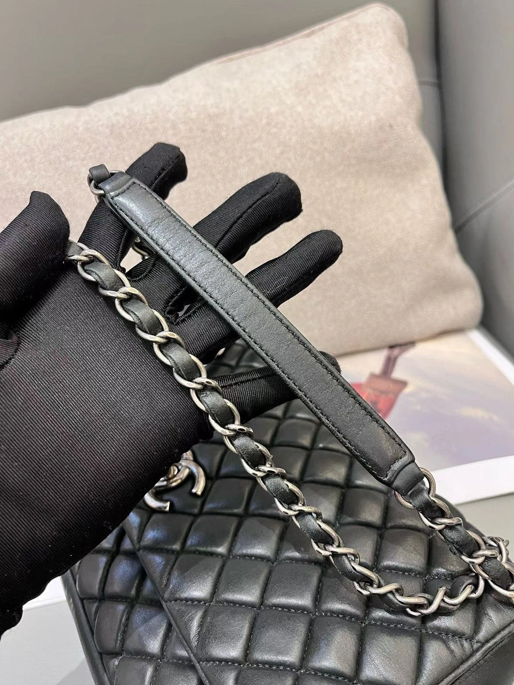 Chanel Flap Chain Shoulder Bag Black Silver Diamond Fashion Excellent