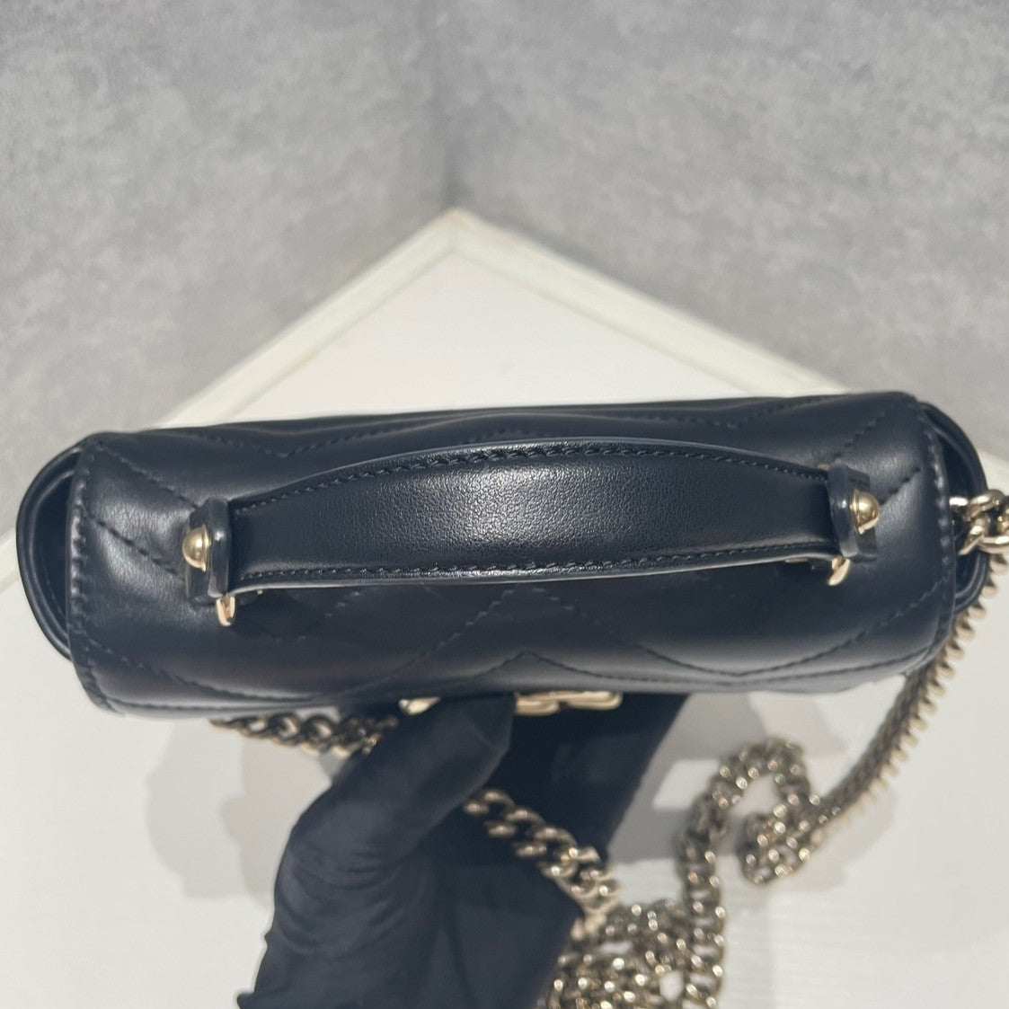 Gucci Marmont Messenger Bag Black Silver Chain Shoulder Crossbody Classic Women