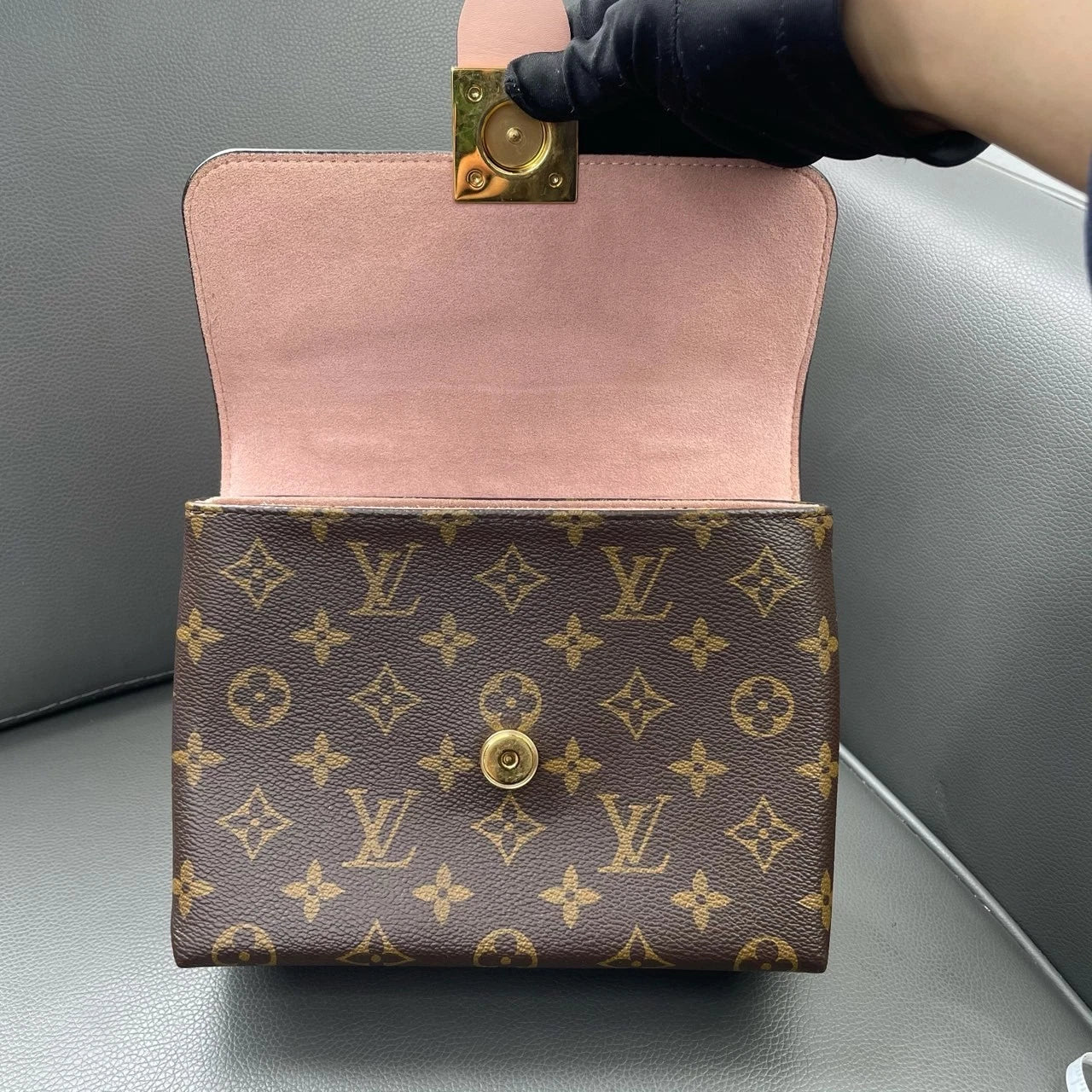 Louis Vuitton Canvas Pink Monogram Locky BB Handbag Crossbody Women