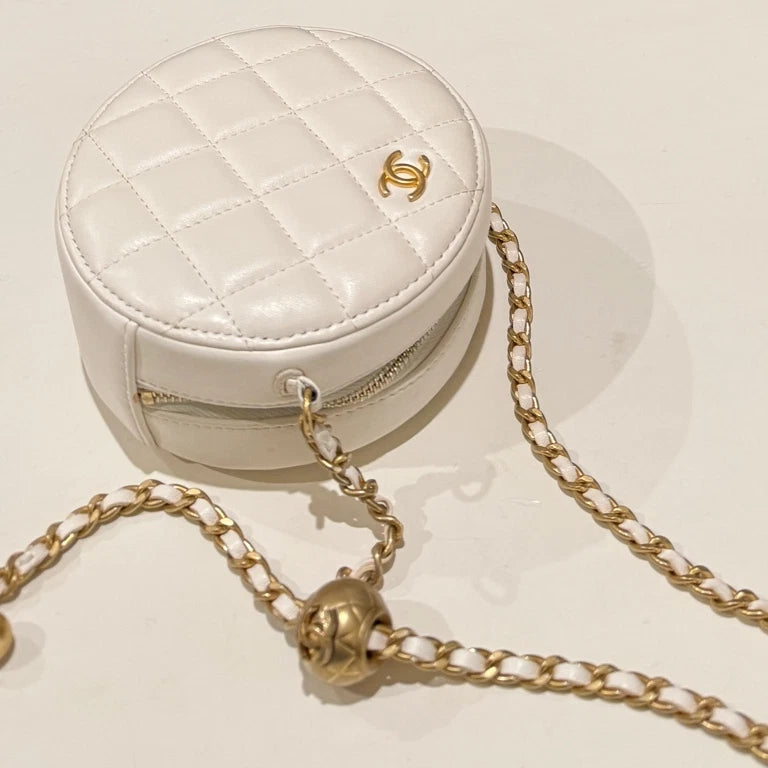 Chanel Quilted Circle Chain Crossbody Bag - Silver White Classic Women's