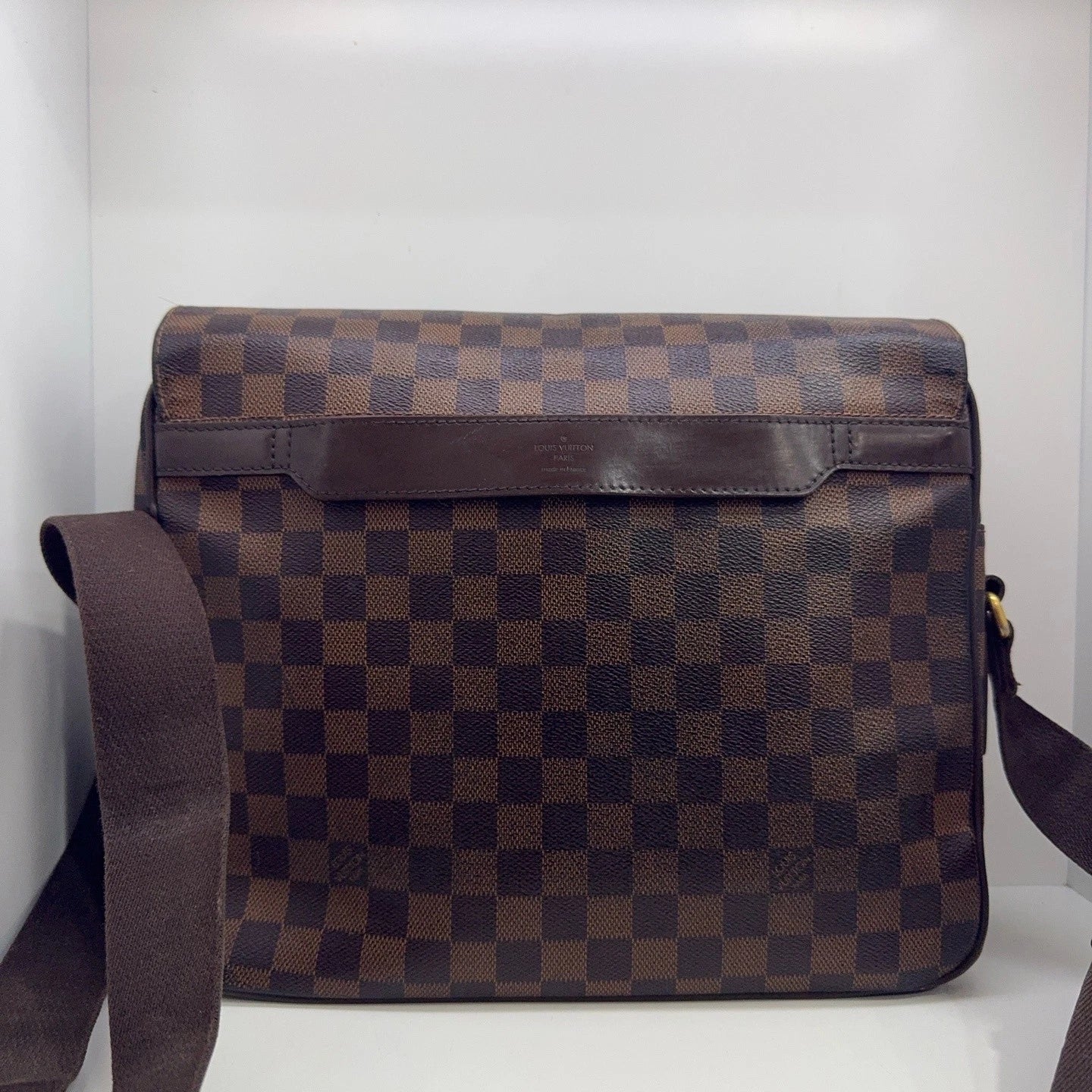 Authentic Louis Vuitton Shelton Laptop Messenger Bag Damier Canvas Crossbody