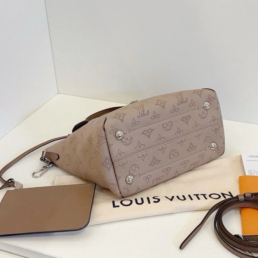 Louis Vuitton Hina PM Top Handle Shoulder Crossbody Gray Silver Women Classic