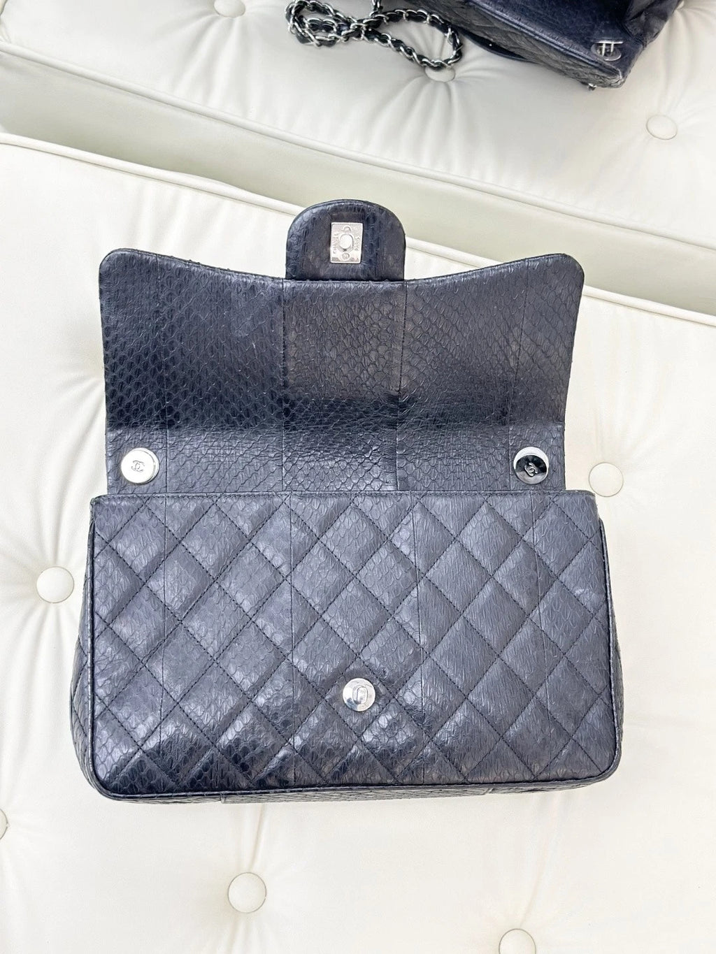 Chanel Classic Flap Jumbo Chain Crossbody Top Handle Bag Black Silver Women