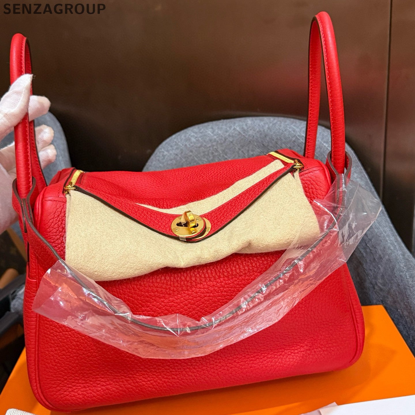 Hermès Lindy 26 Bag Red Gold Hardware Shoulder Tote Classic Women