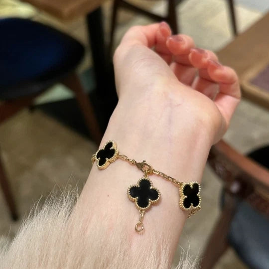 New Van Cleef &amp; Arpels Vintage Alhambra 5 Motifs Clover Bracelet Onyx 18k YG