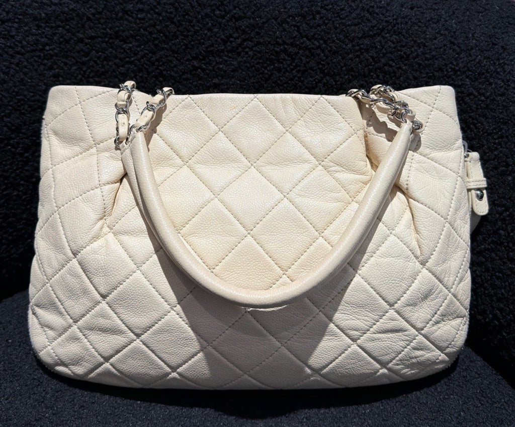 Chanel Diamond Tote Chain Shoulder Bag White Silver Women CC Logo Classic