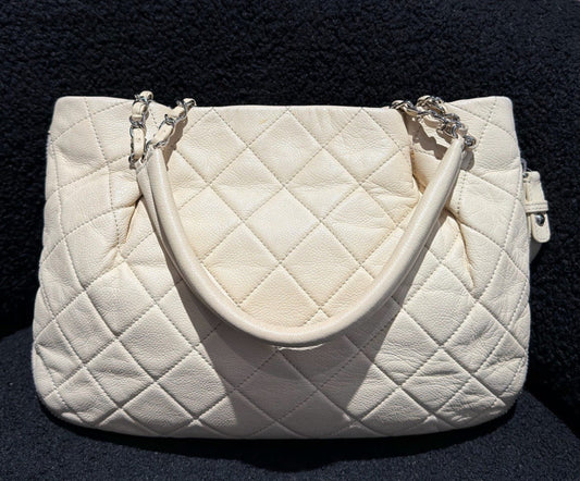 Chanel Diamond Tote Chain Shoulder Bag White Silver Women CC Logo Classic