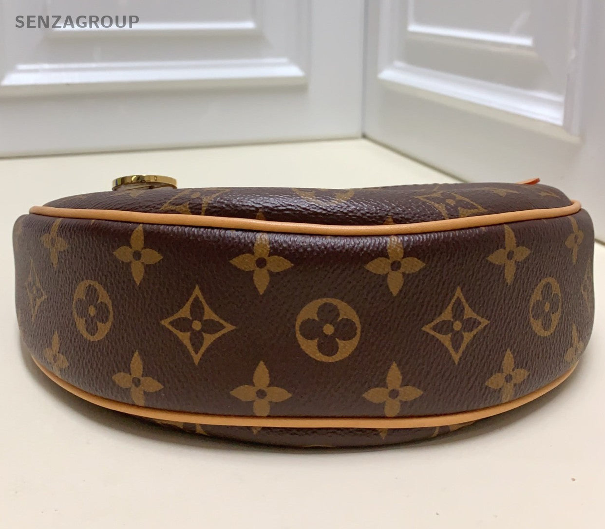 Louis Vuitton Monogram Loop Chain Shoulder Bag Crossbody Brown Gold Women