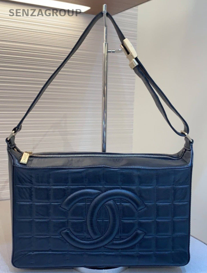 CHANEL Black Chocolate Bar Lambskin Shoulder bag
