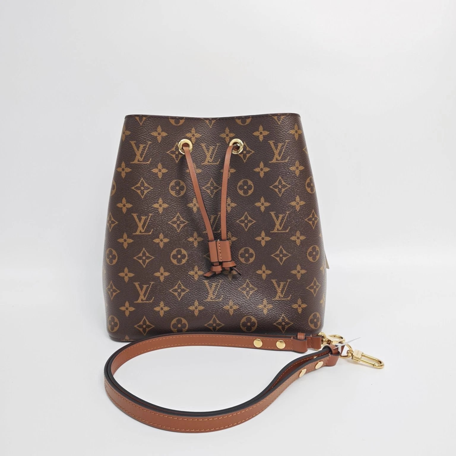 Louis Vuitton NeoNoe Monogram Brown Canvas Medium Bucket Bag For Women