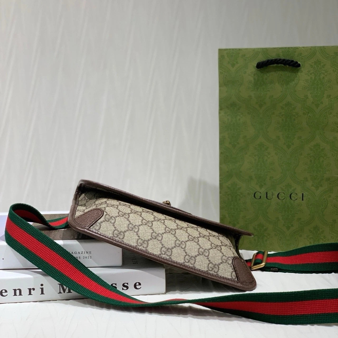 GUCCI Canvas Tiger Head Crossbody Bag For Women