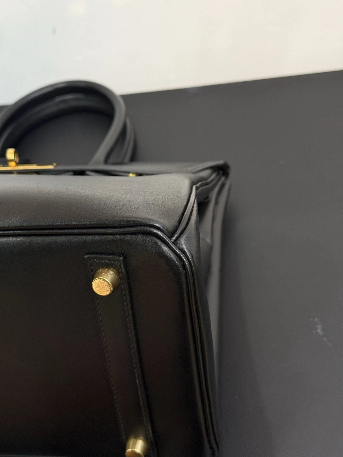 Hermès Birkin 30 Top Handle Handbag Luxury Tote Black Gold Excellent