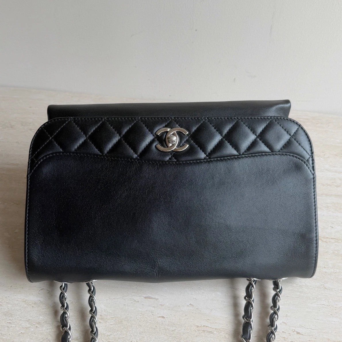 Chanel Diamond Calfskin Leather Flap Chain Shoulder Bag Silver Hardware
