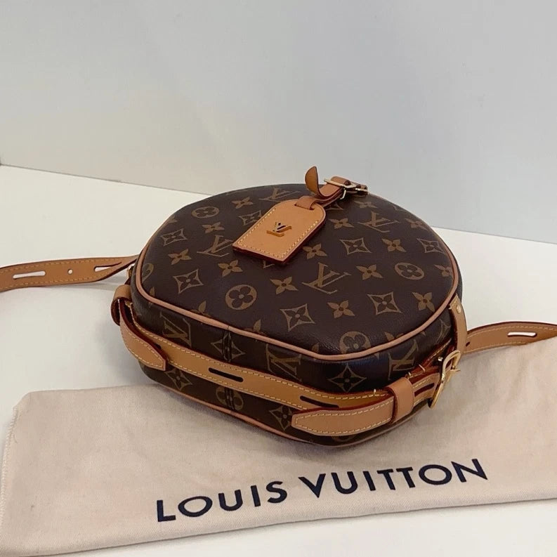 Louis Vuitton Boite Chapeau Souple MM Monogram Shoulder Crossbody Brown
