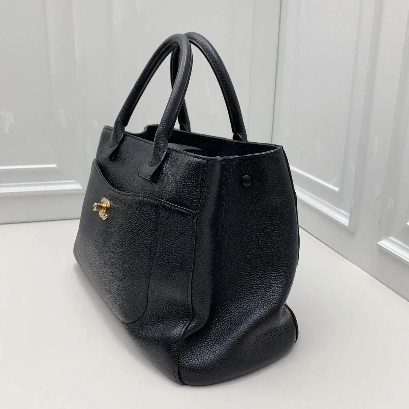 Chanel Tote 2-Way Top Handle Crossbody Black Gold Used Excellent