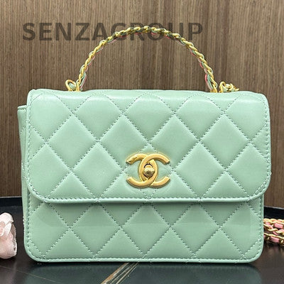 Chanel Quilted Chain Shoulder Crossbody Bag Green Gold Hardware