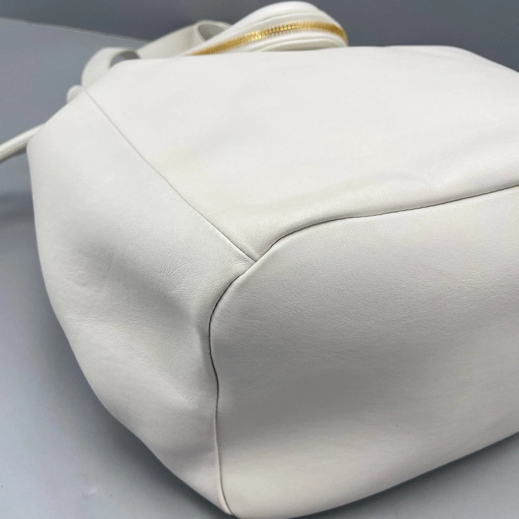 Bottega Veneta Beak Flap White Bucket Bag For Women