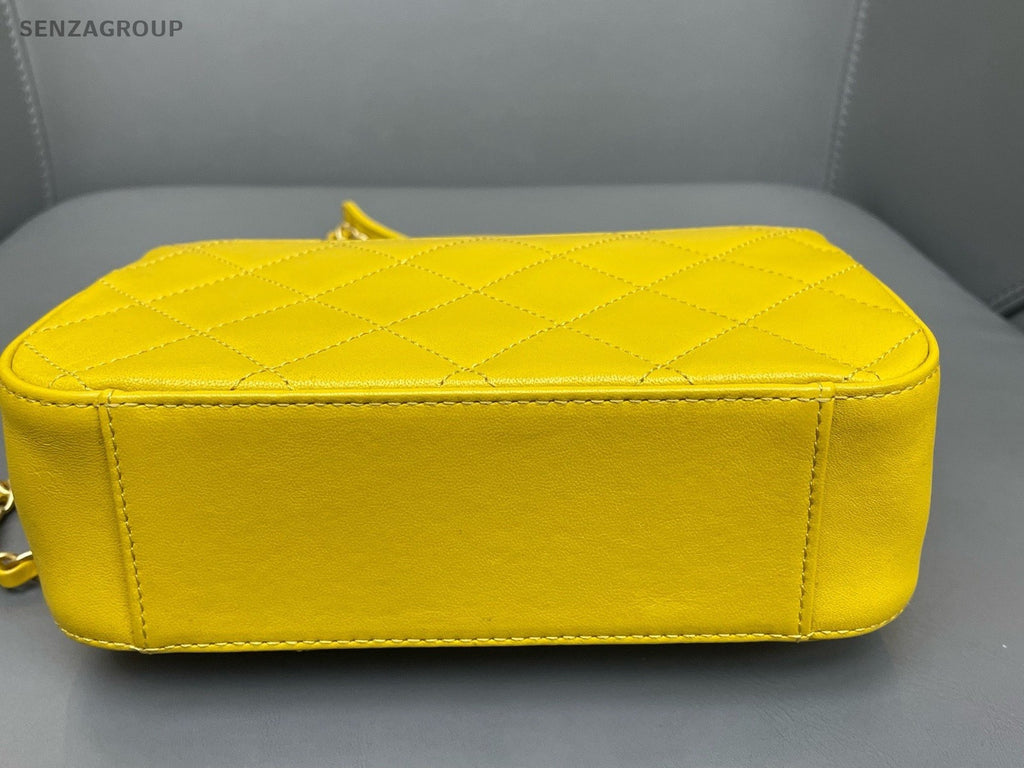 Chanel Cocohandle MM Chain Top Handle Bag Crossbody Yellow Gold Diamond Women