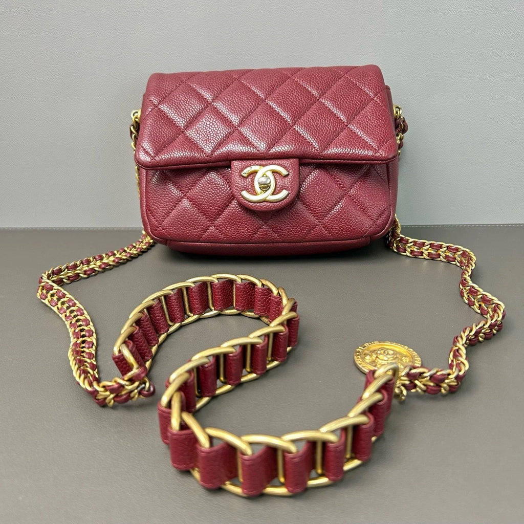 CHANEL Women Burgundy Leather Mini Square Chain Crossbody Chip Version