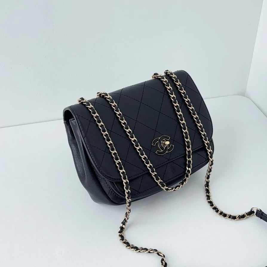 Authentic Chanel Calfskin Diamond Gold Chain Black Shoulder Bag Crossbody