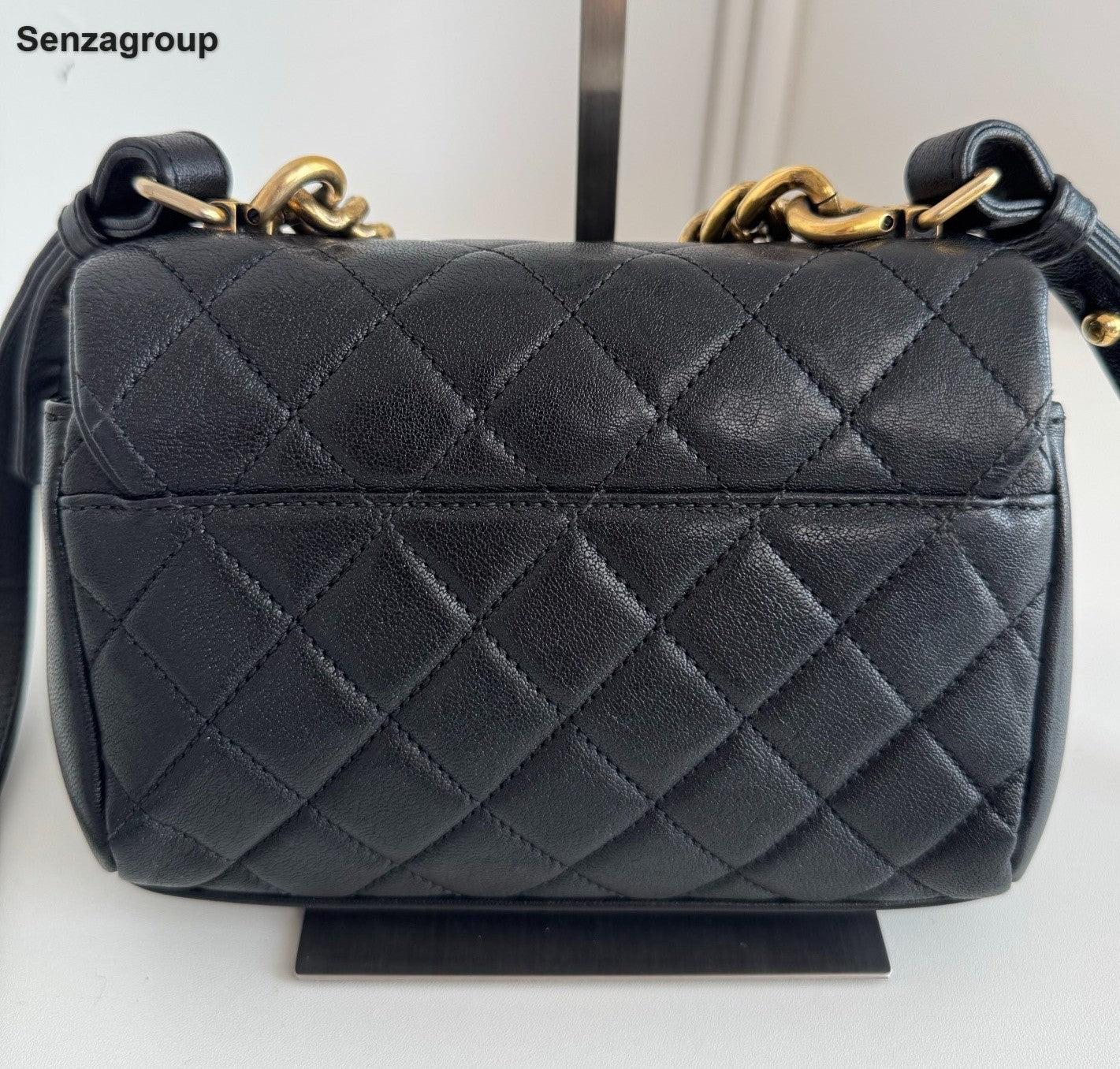 Chanel Diamond Mini Chain Top Handle Crossbody Black Gold Women Classic Fashion